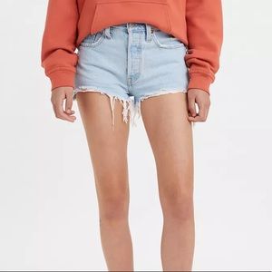Levi’s 501 High Rise Denim Shorts NWT Size 24